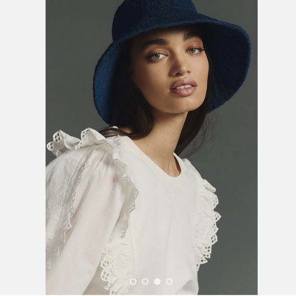 By Anthropologie Ruffle Sleeve Lace Trimmed Sweatshirt White Cream Size Medium - Picture 4 of 9